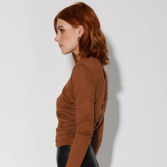 Walter Baker Gavie Solid Ruched Top - Picture 5 of 11